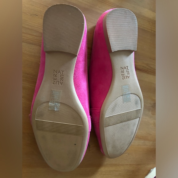Pink suede loafer - Picture 2 of 2